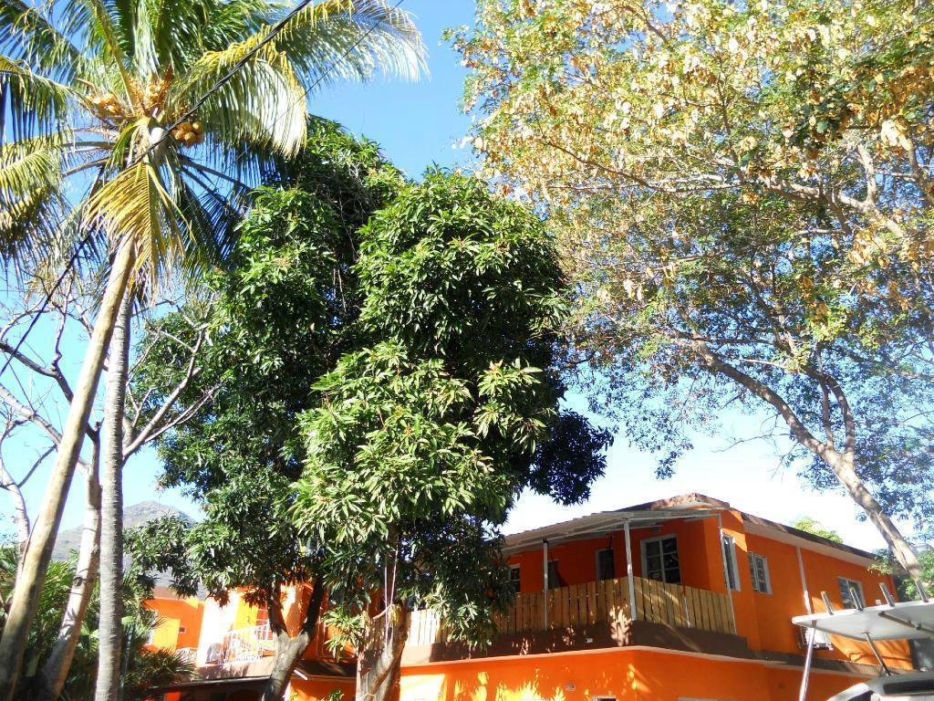 Guest House Chez Jacques Tamarin Exterior photo