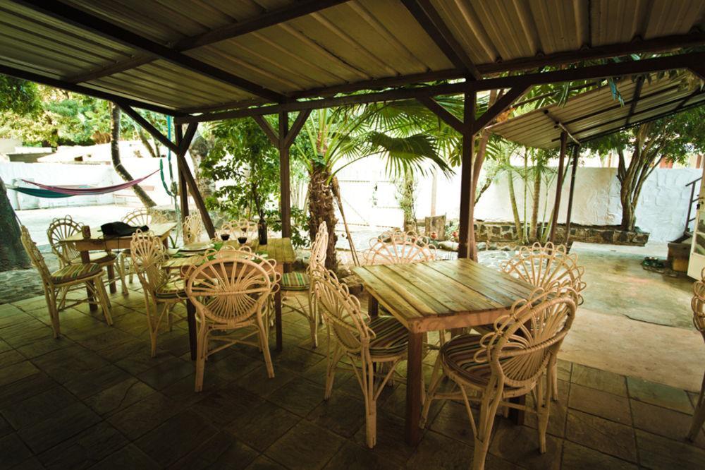 Guest House Chez Jacques Tamarin Exterior photo