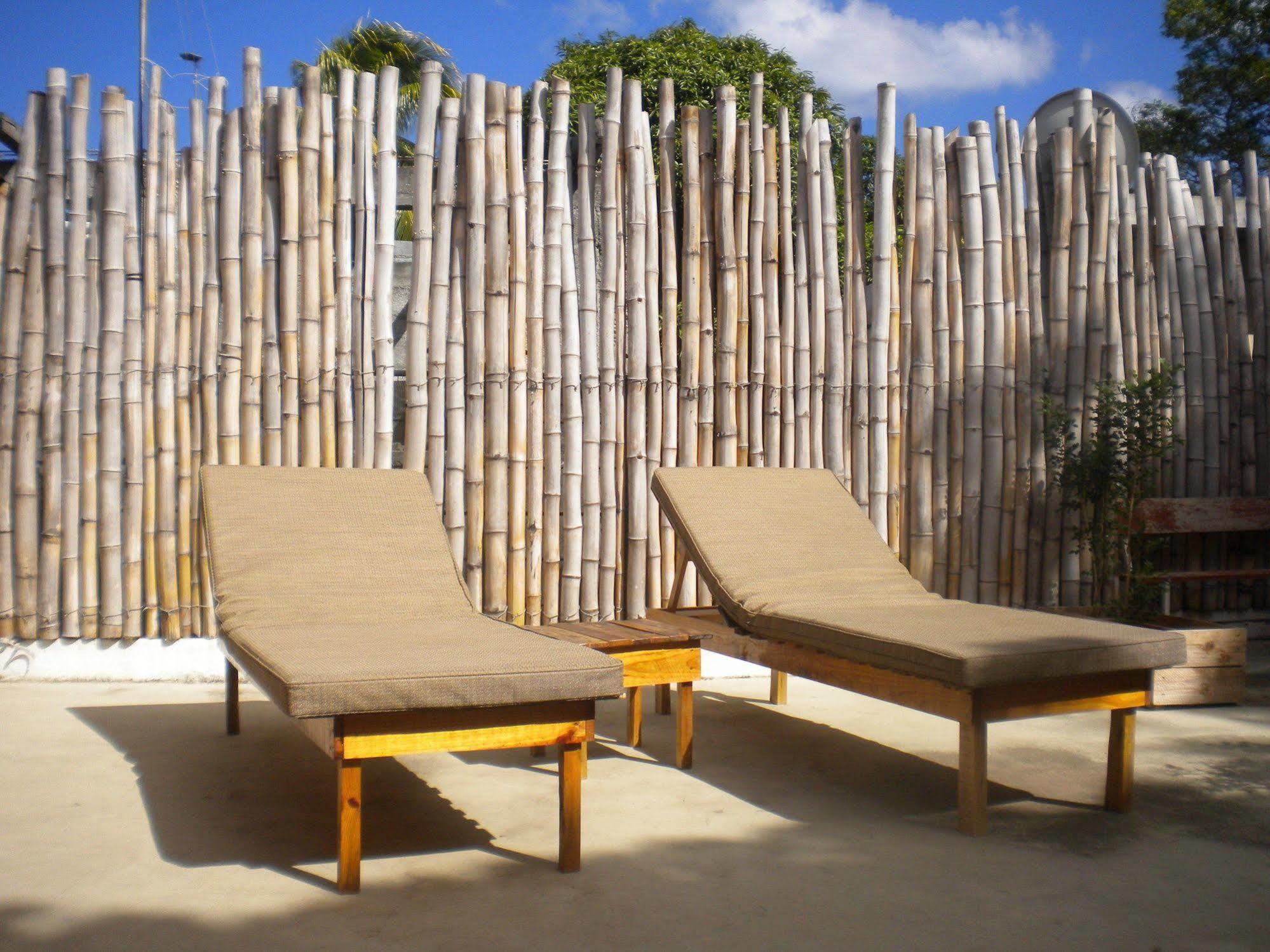 Guest House Chez Jacques Tamarin Exterior photo